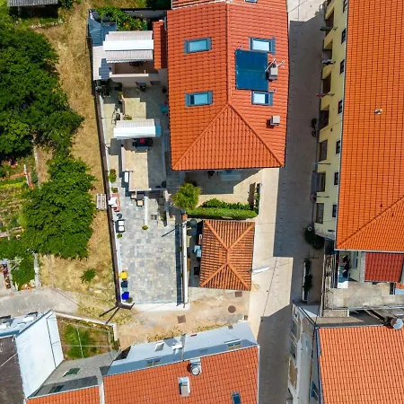 Downtown Διαμέρισμα *